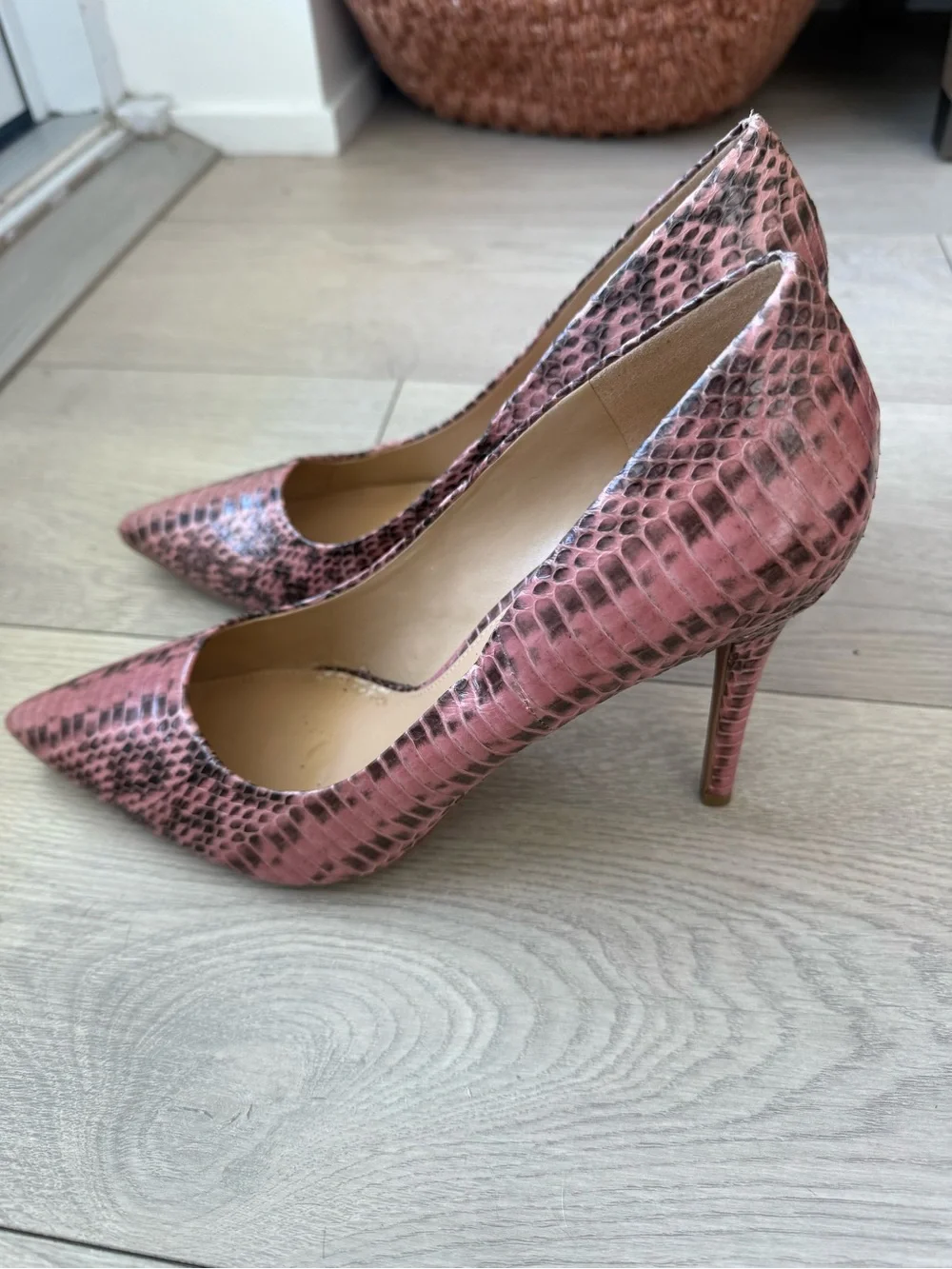 MICHAEL Michael Kors stylish pointed